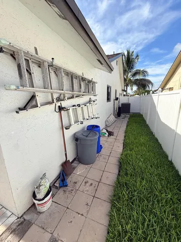 8843 SW 16th Street Boca Raton FL 33433