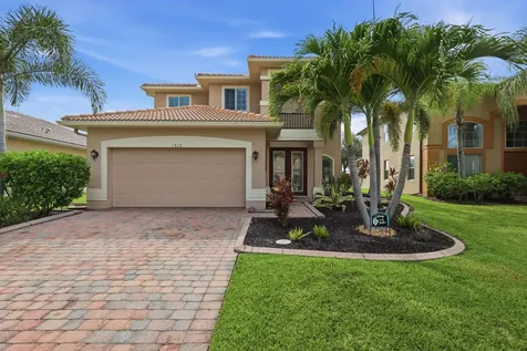 1517 Birdie Drive Naples FL 34120