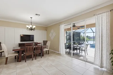 1517 Birdie Drive Naples FL 34120