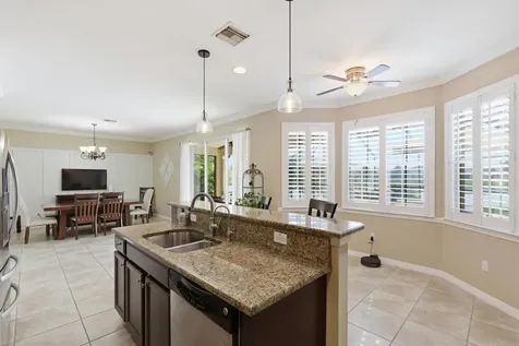 1517 Birdie Drive Naples FL 34120