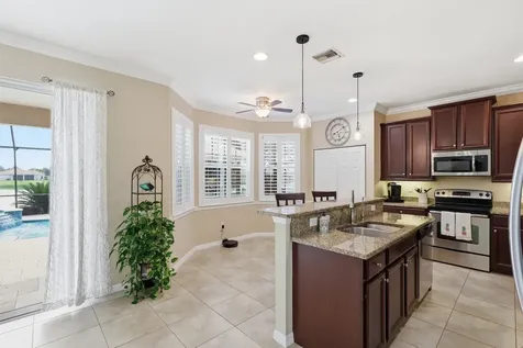 1517 Birdie Drive Naples FL 34120