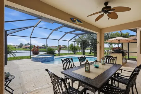 1517 Birdie Drive Naples FL 34120
