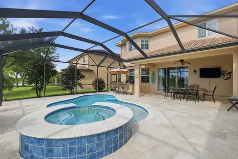 1517 Birdie Drive Naples FL 34120
