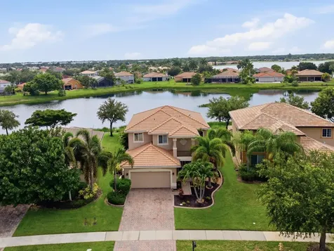 1517 Birdie Drive Naples FL 34120