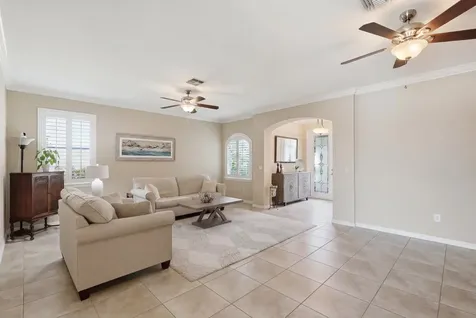 1517 Birdie Drive Naples FL 34120