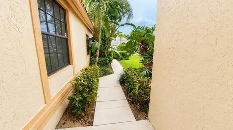 10139 Lexington Circle N Boynton Beach FL 33436