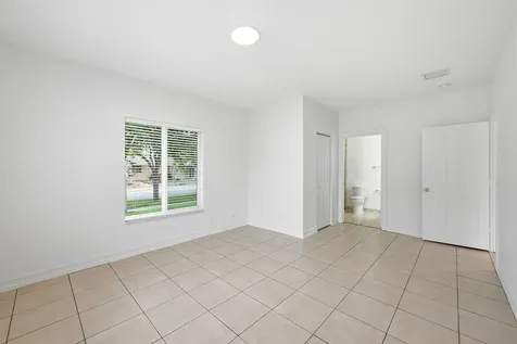 911 NE 12th Avenue Pompano Beach FL 33060