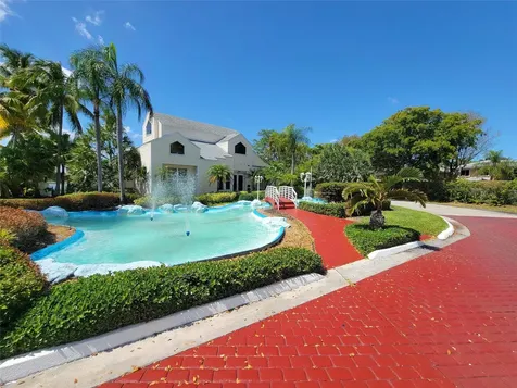 3465 NW 44th Street Oakland Park FL 33309