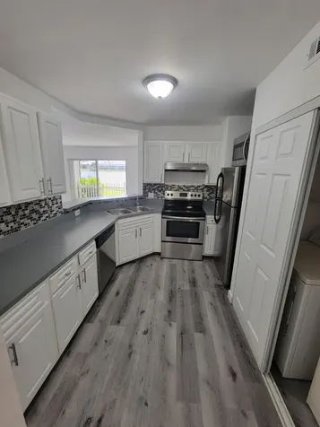 3465 NW 44th Street Oakland Park FL 33309