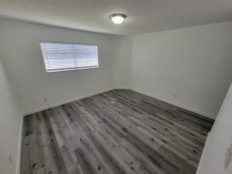 3465 NW 44th Street Oakland Park FL 33309