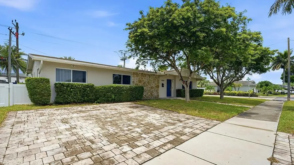 21020 Highland Lakes Boulevard Miami FL 33179