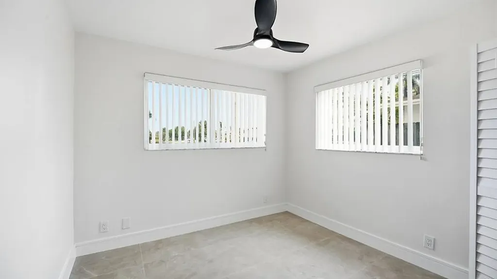 21020 Highland Lakes Boulevard Miami FL 33179