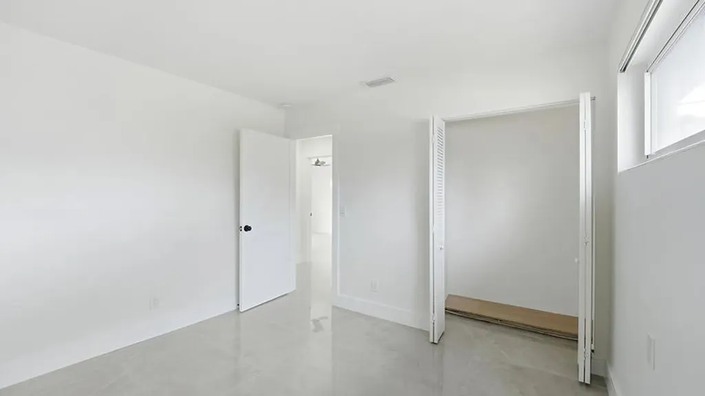 21020 Highland Lakes Boulevard Miami FL 33179