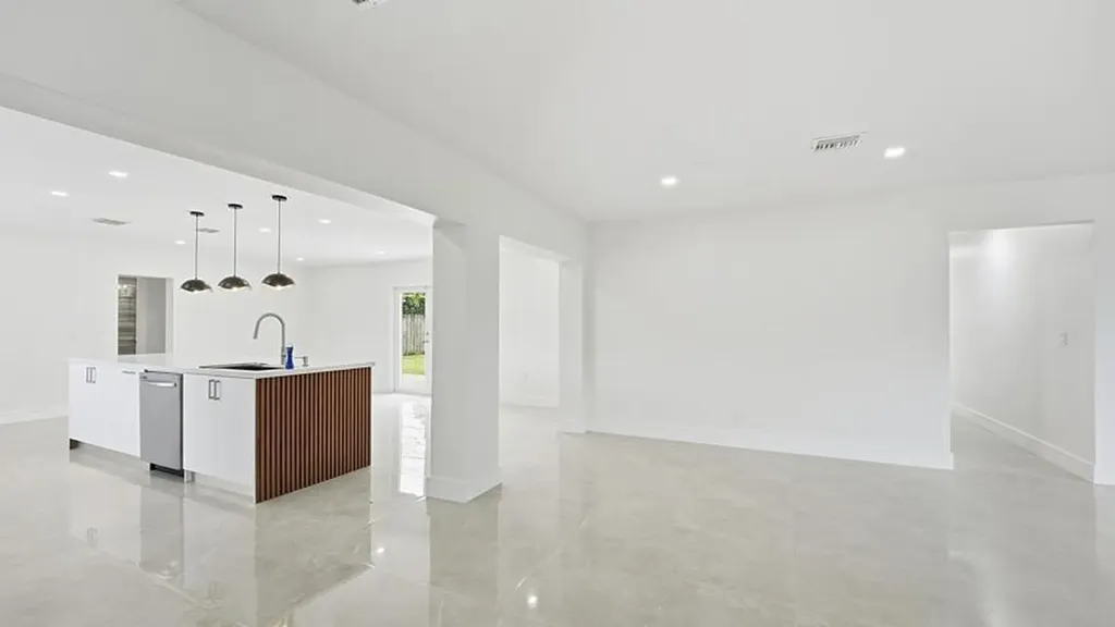 21020 Highland Lakes Boulevard Miami FL 33179