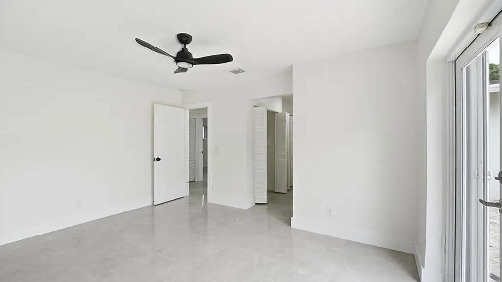 21020 Highland Lakes Boulevard Miami FL 33179