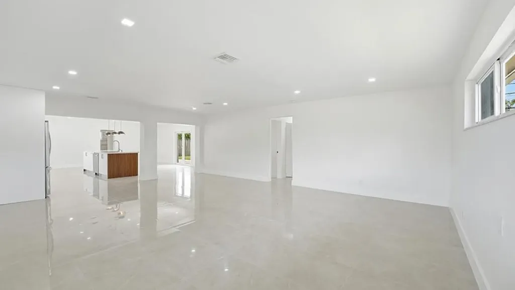 21020 Highland Lakes Boulevard Miami FL 33179
