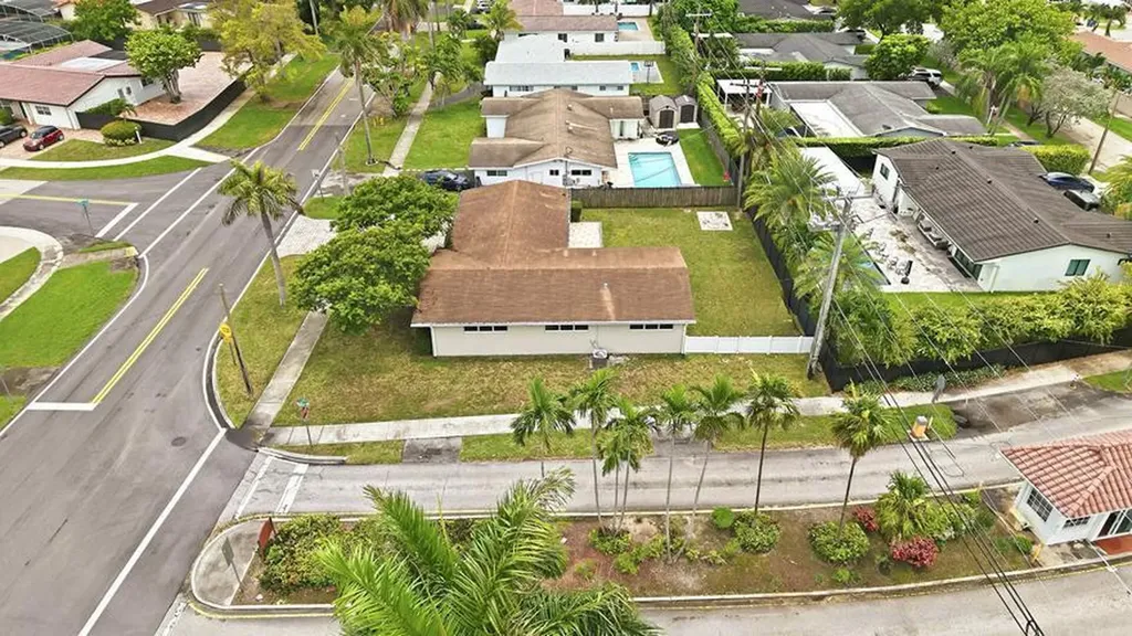 21020 Highland Lakes Boulevard Miami FL 33179