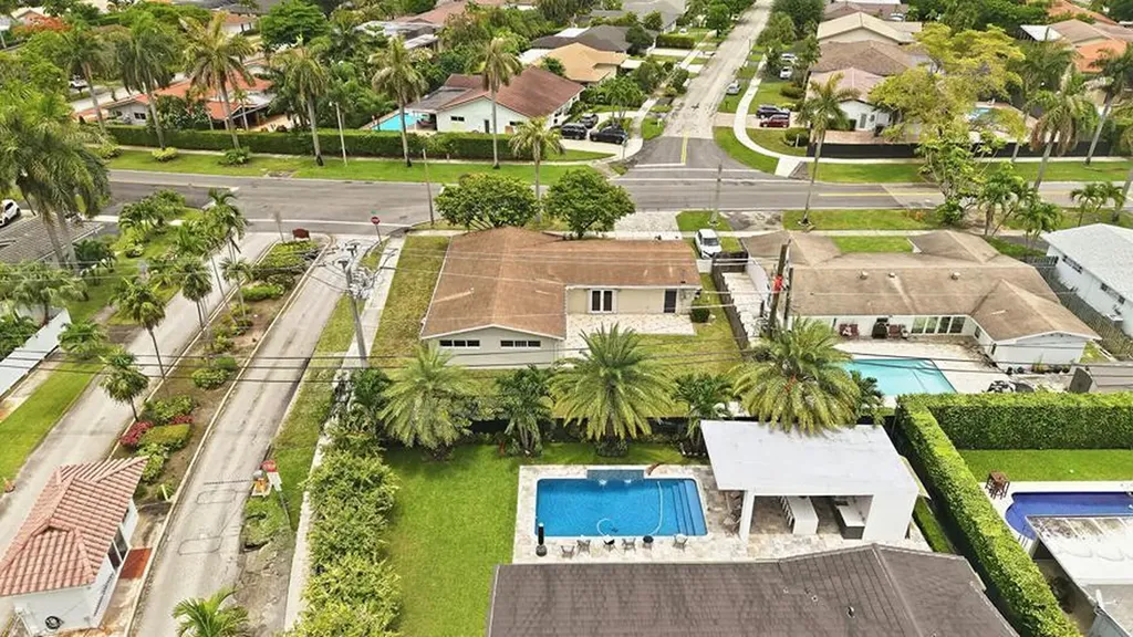 21020 Highland Lakes Boulevard Miami FL 33179