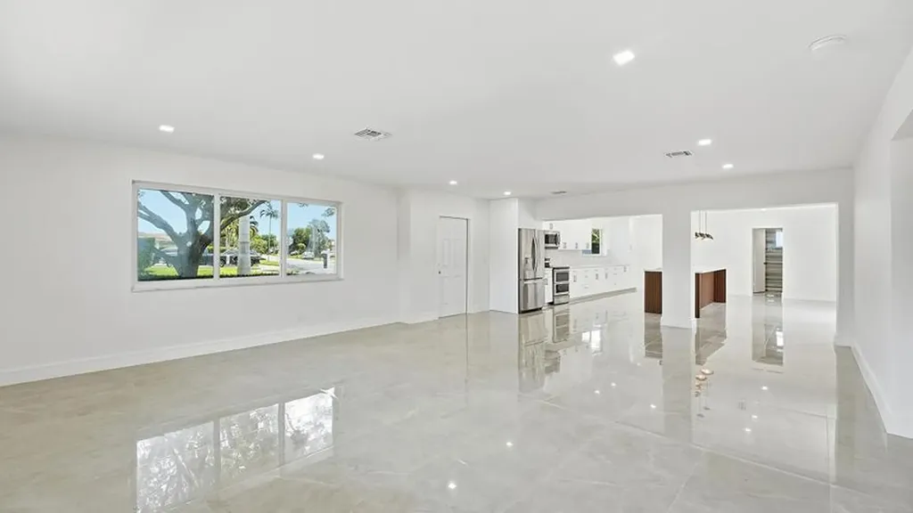 21020 Highland Lakes Boulevard Miami FL 33179