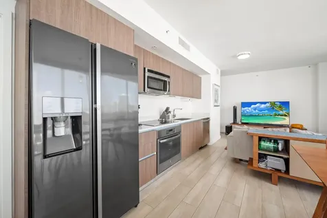 1600 SW 1st Avenue Miami FL 33129