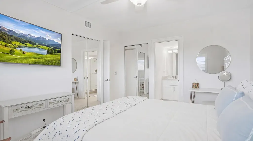 921 Spanish Circle Delray Beach FL 33483