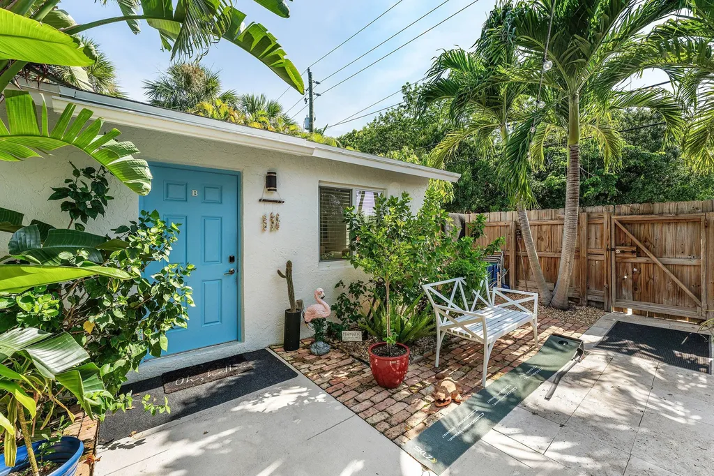 334 NE 7th Avenue Delray Beach FL 33483