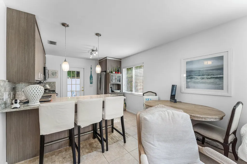 334 NE 7th Avenue Delray Beach FL 33483