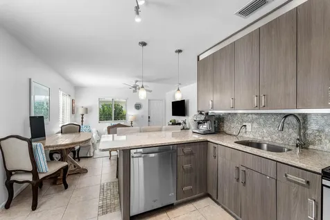 334 NE 7th Avenue Delray Beach FL 33483