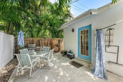 334 NE 7th Avenue Delray Beach FL 33483