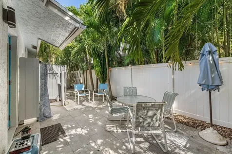 334 NE 7th Avenue Delray Beach FL 33483