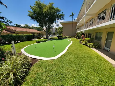 1481 S Ocean Boulevard Lauderdale By The Sea FL 33062