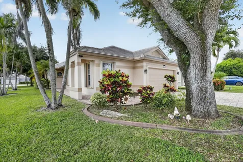 2640 Millwood Court Davie FL 33328