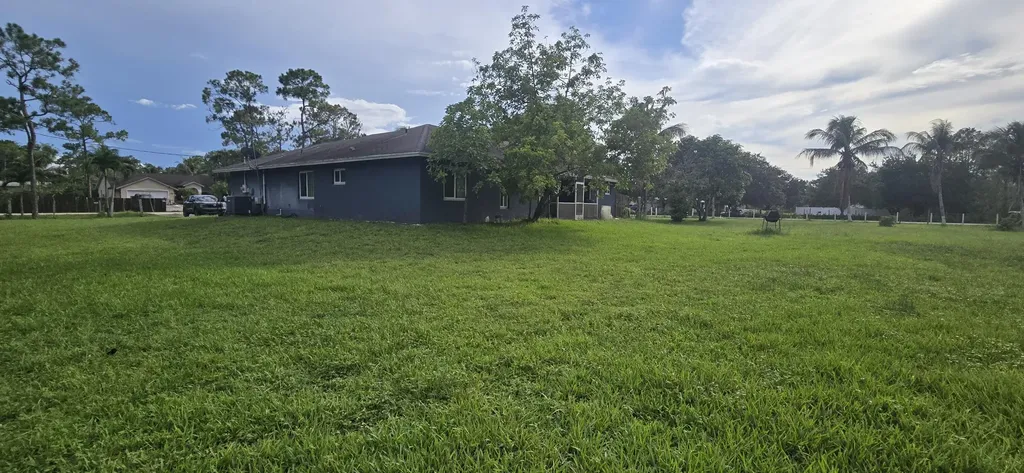 17999 N 46th Court Court N The Acreage FL 33470