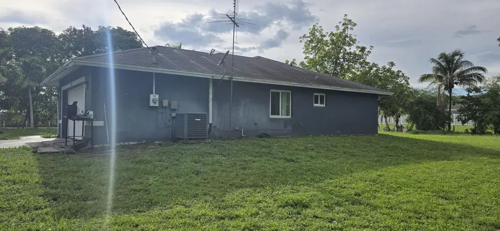 17999 N 46th Court Court N The Acreage FL 33470