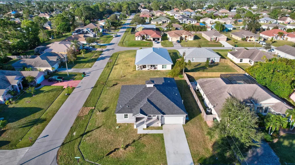 1791 SW Effland Avenue Port St Lucie FL 34953
