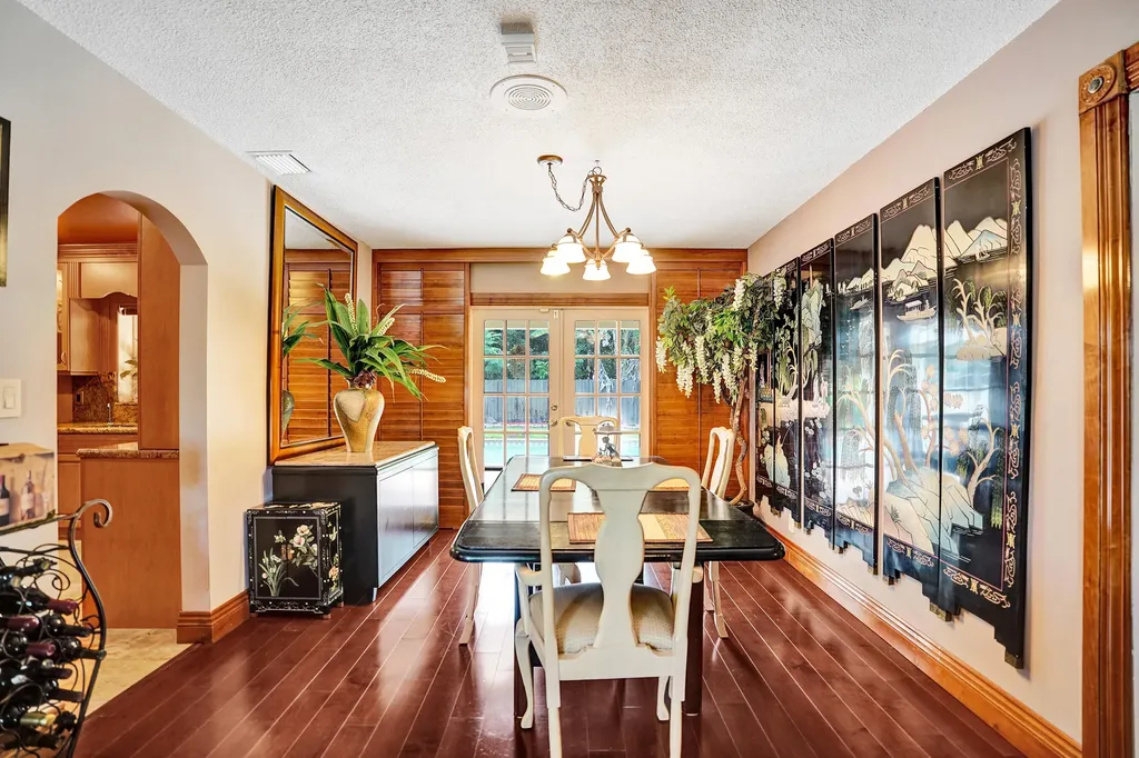 1040 SW 75th Avenue Plantation FL 33317