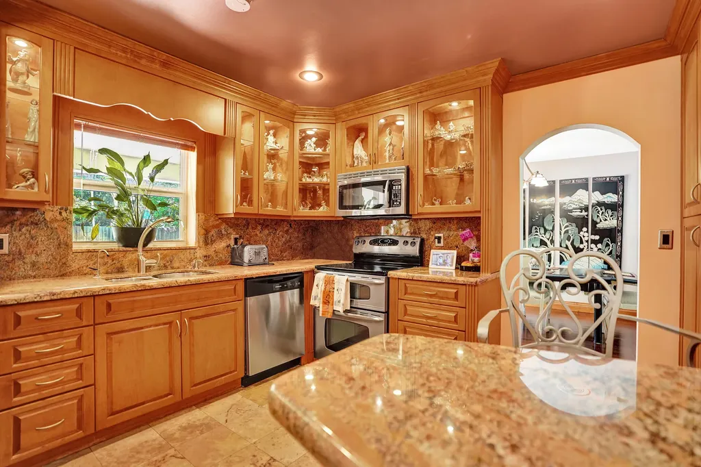 1040 SW 75th Avenue Plantation FL 33317