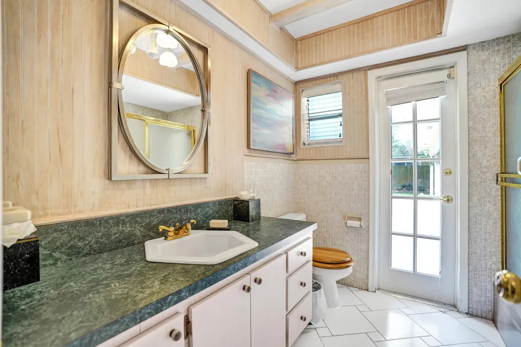 1040 SW 75th Avenue Plantation FL 33317