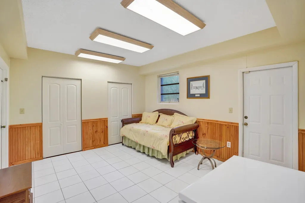 1040 SW 75th Avenue Plantation FL 33317