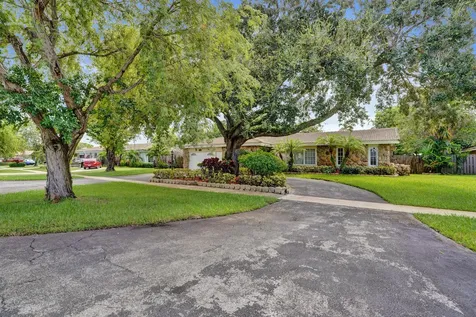 1040 SW 75th Avenue Plantation FL 33317