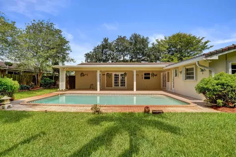 1040 SW 75th Avenue Plantation FL 33317