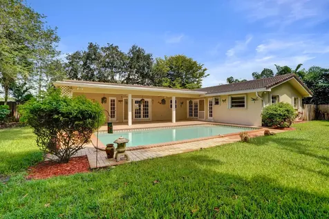 1040 SW 75th Avenue Plantation FL 33317