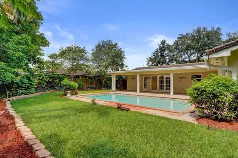 1040 SW 75th Avenue Plantation FL 33317