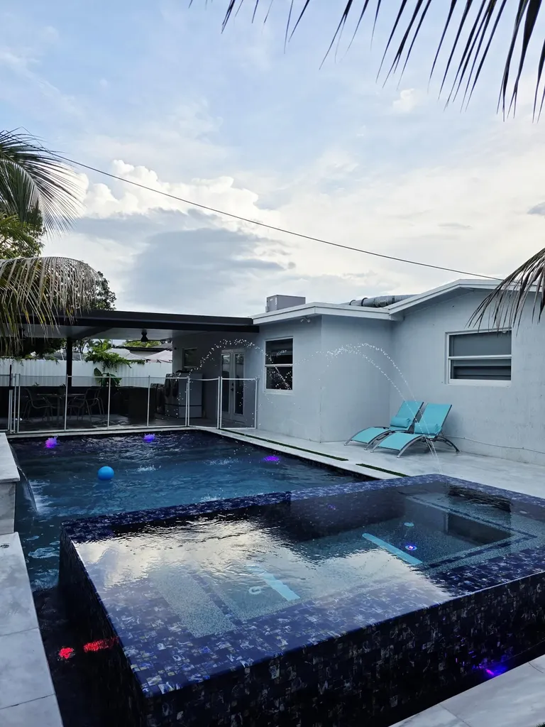 1902 Baythorne Road West Palm Beach FL 33415