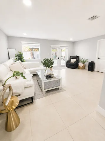 1902 Baythorne Road West Palm Beach FL 33415