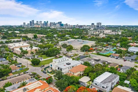 1103 NE 16th Avenue Fort Lauderdale FL 33304