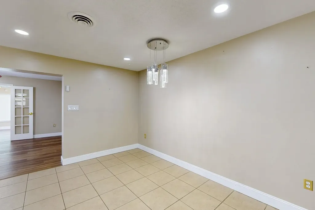 613 Beach Avenue Port St Lucie FL 34952