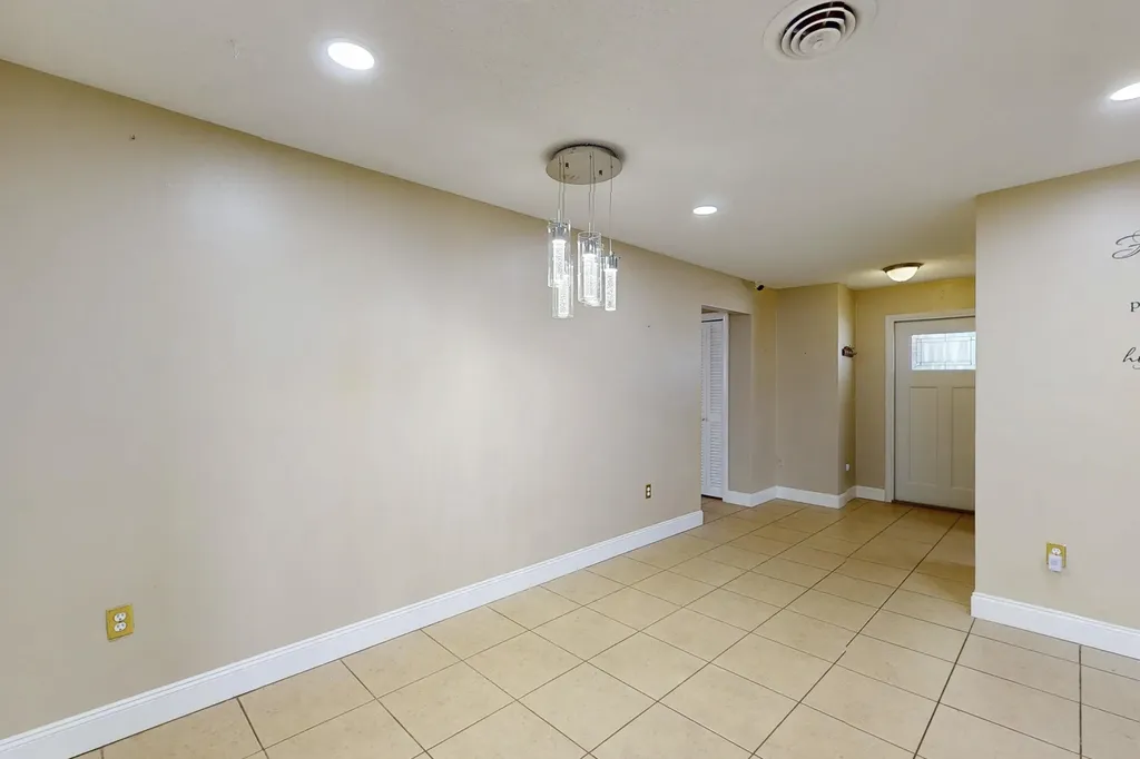 613 Beach Avenue Port St Lucie FL 34952