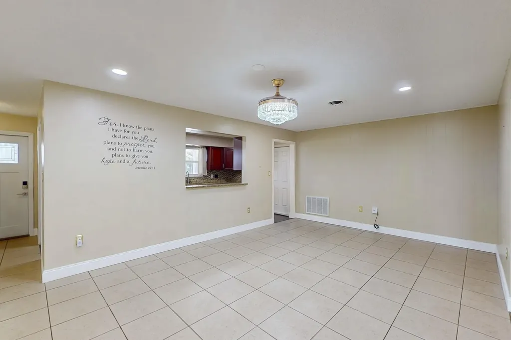 613 Beach Avenue Port St Lucie FL 34952