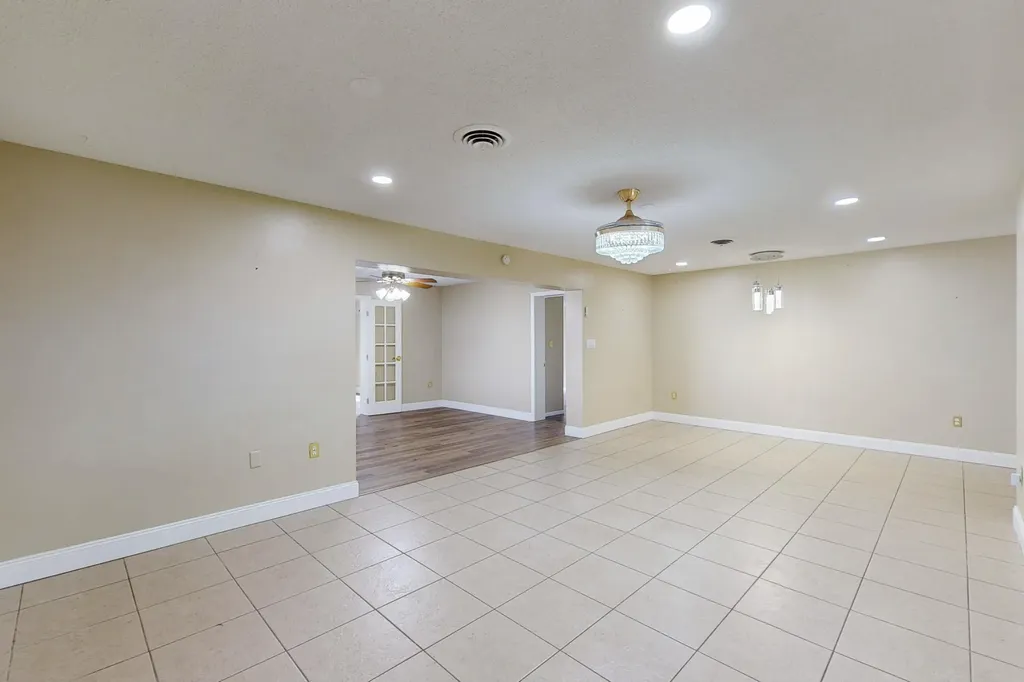 613 Beach Avenue Port St Lucie FL 34952